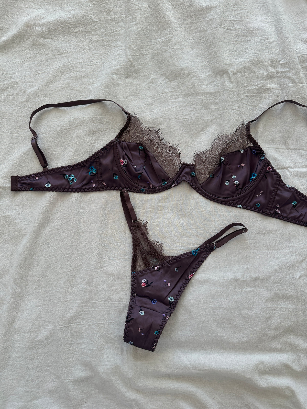 Silky Floral Set