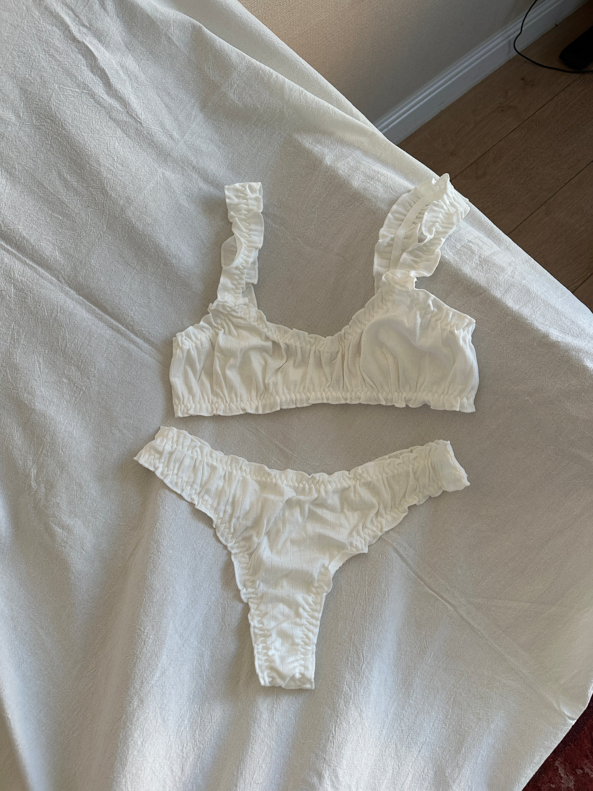 Cloud Set White