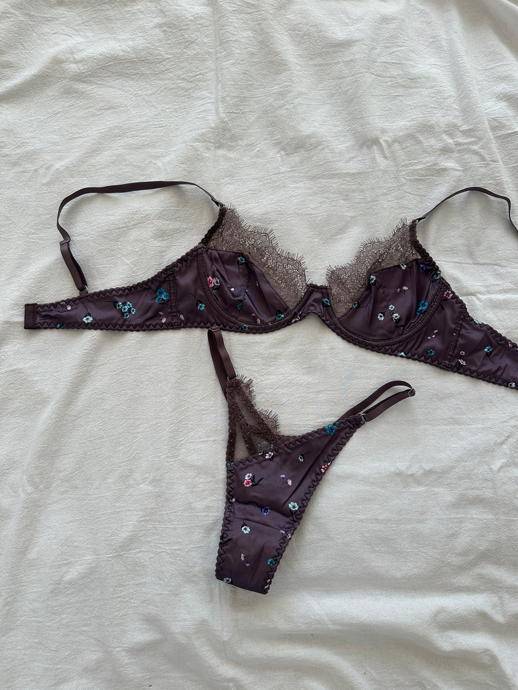 Silky Floral Set