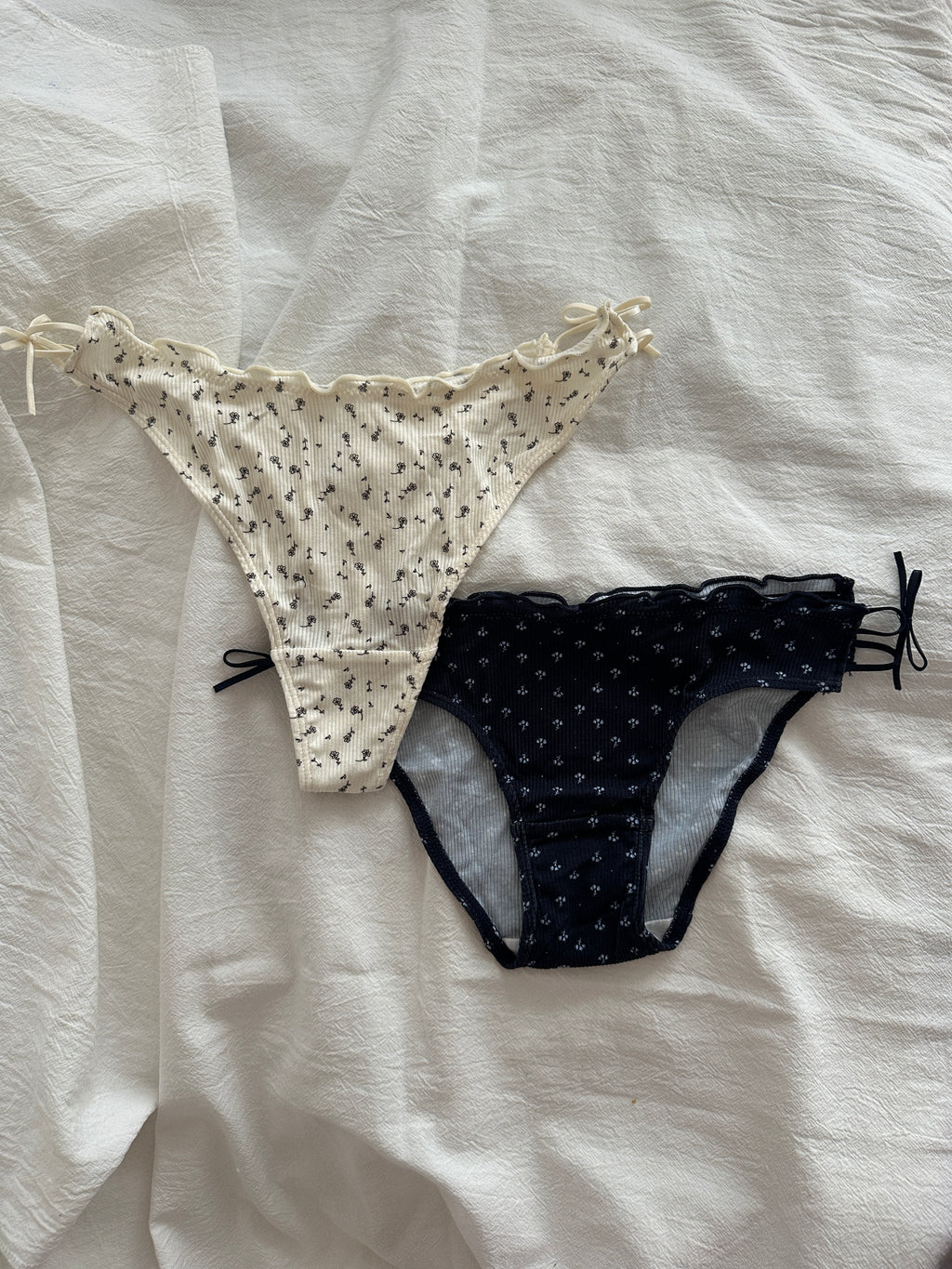 Petal Cotton Thongs Pack