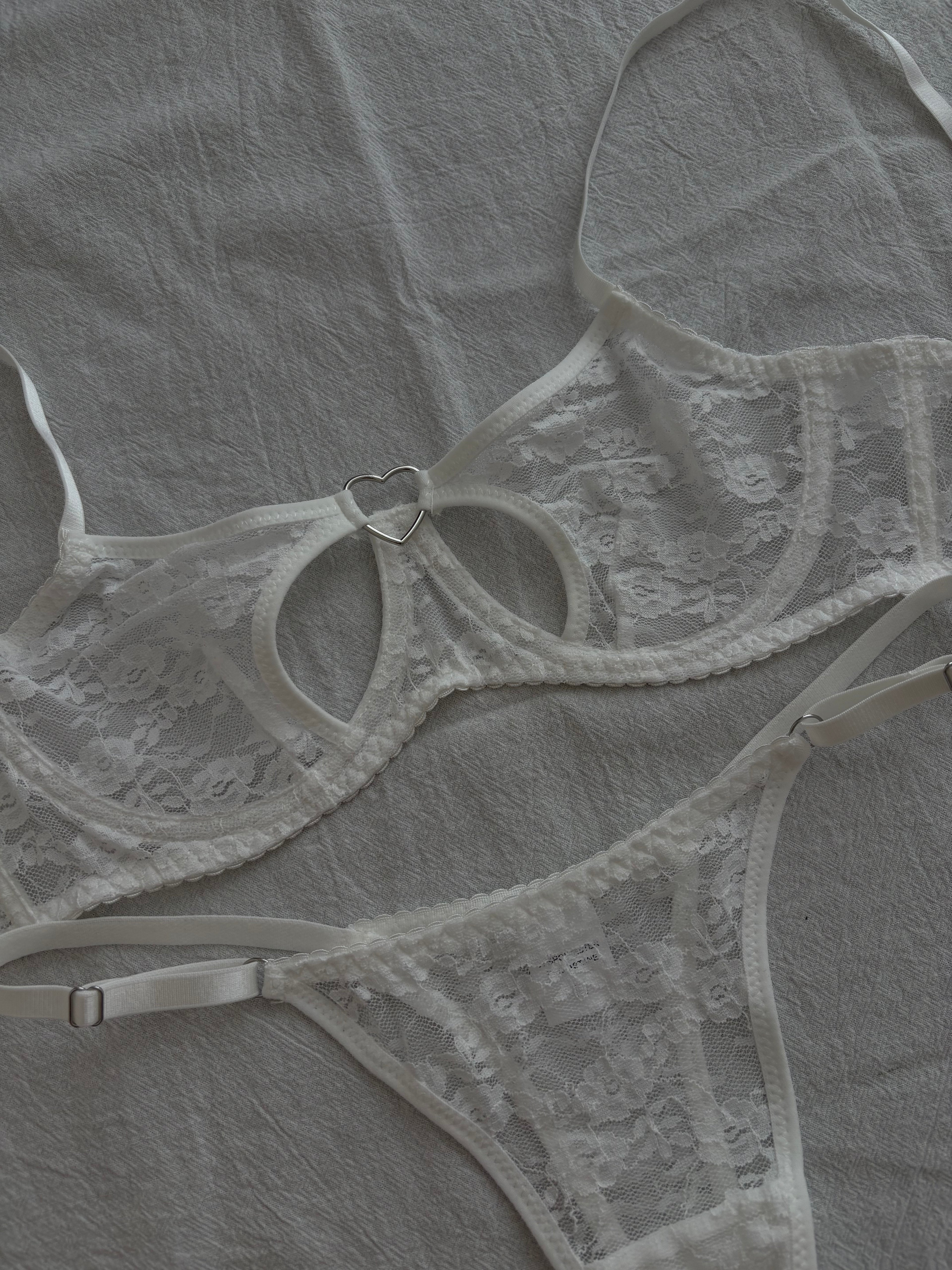 AMOUR SET WHITE